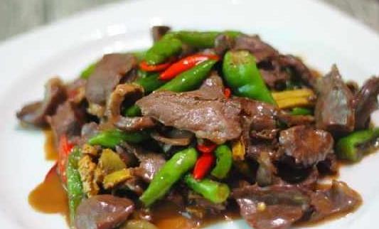 新疆兵团职工十年如一日帮助维吾尔族兄弟脱贫致富(图)‘ayx官网’(图2) ayx官方网站